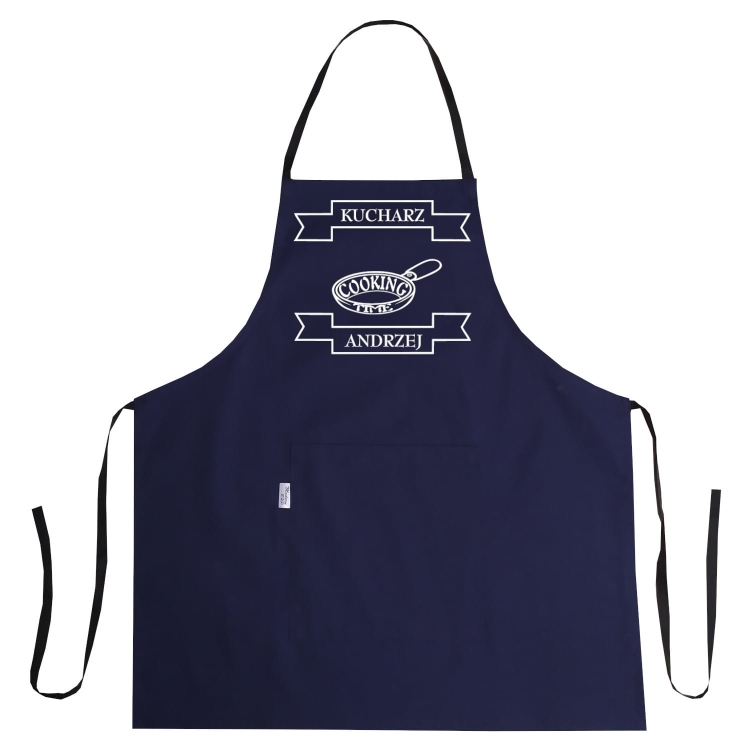 Predpasnik z natisom Cooking Time v kuhinji