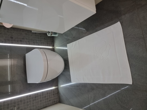 100% bombaž hotelska preproga 50x70